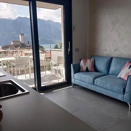 Blue Sky Garda - Zaffiro Apartment Malcesine Exterior photo